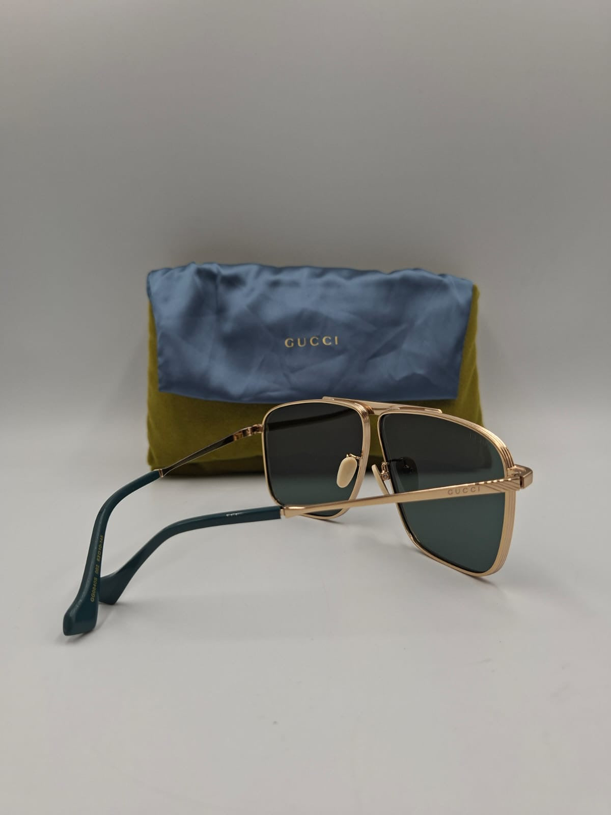 Gucci GG0951S