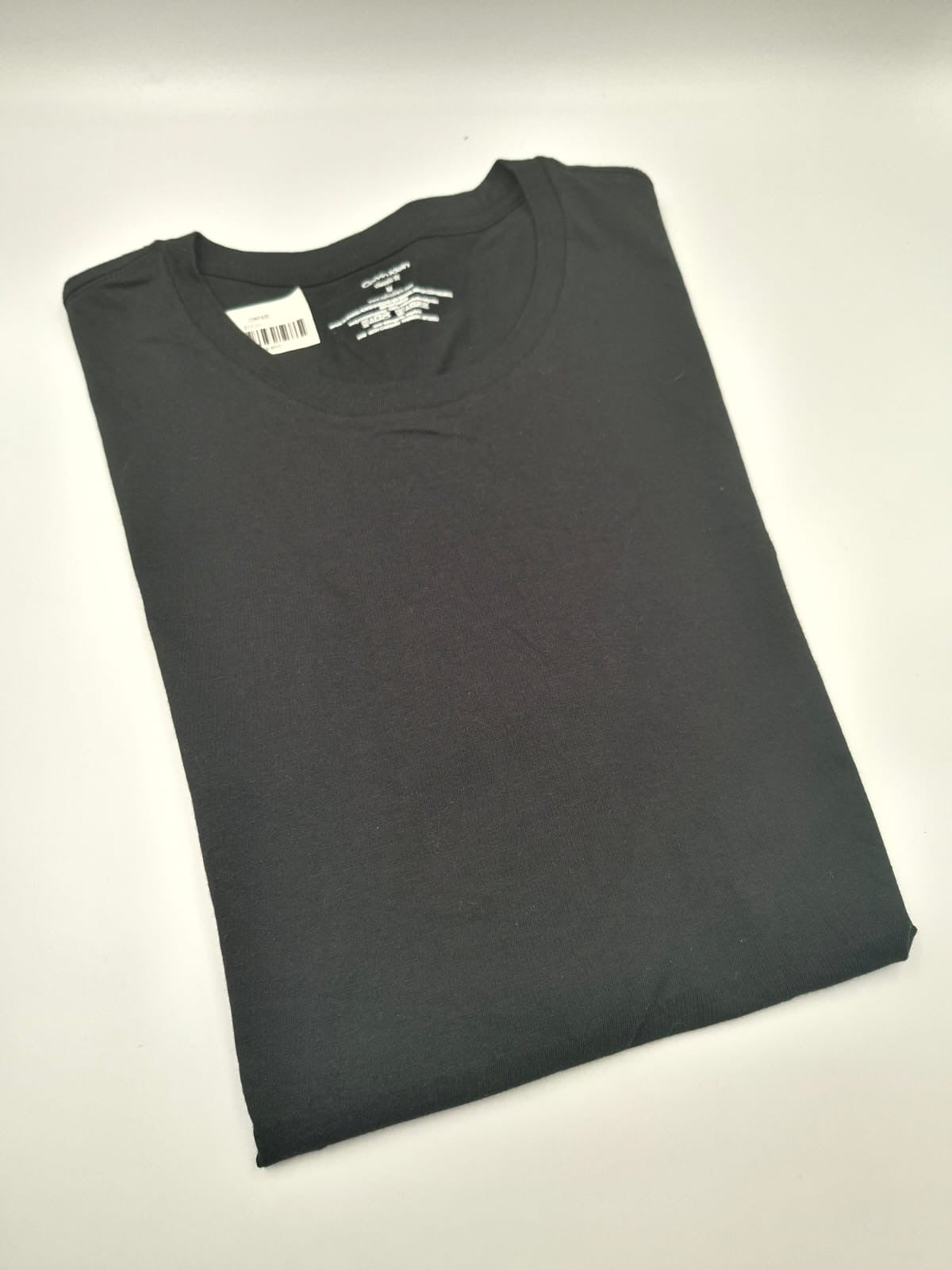Camiseta Básica de Cuello Redondo (Crew Neck) de Calvin Klein, de su línea de ropa interior o básicos (Underwear)