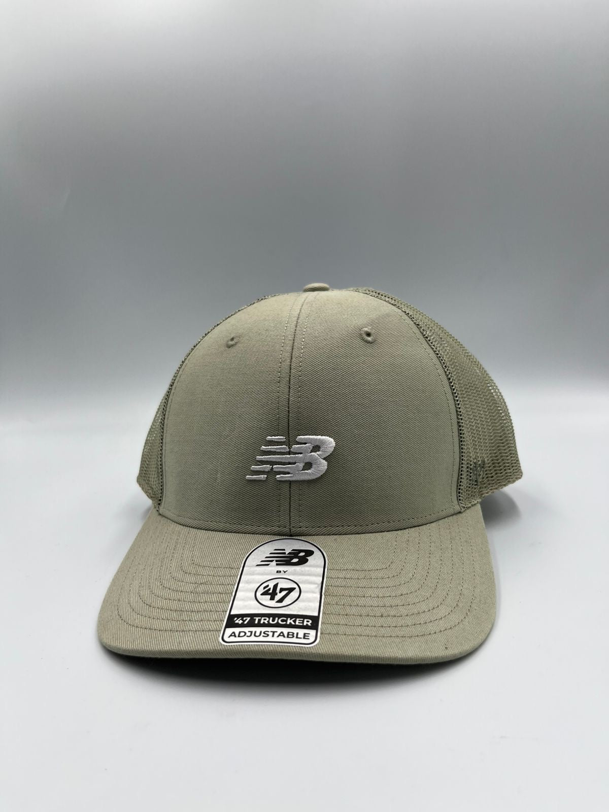 New Balance Gorra Sport Essentials Trucker Hat.