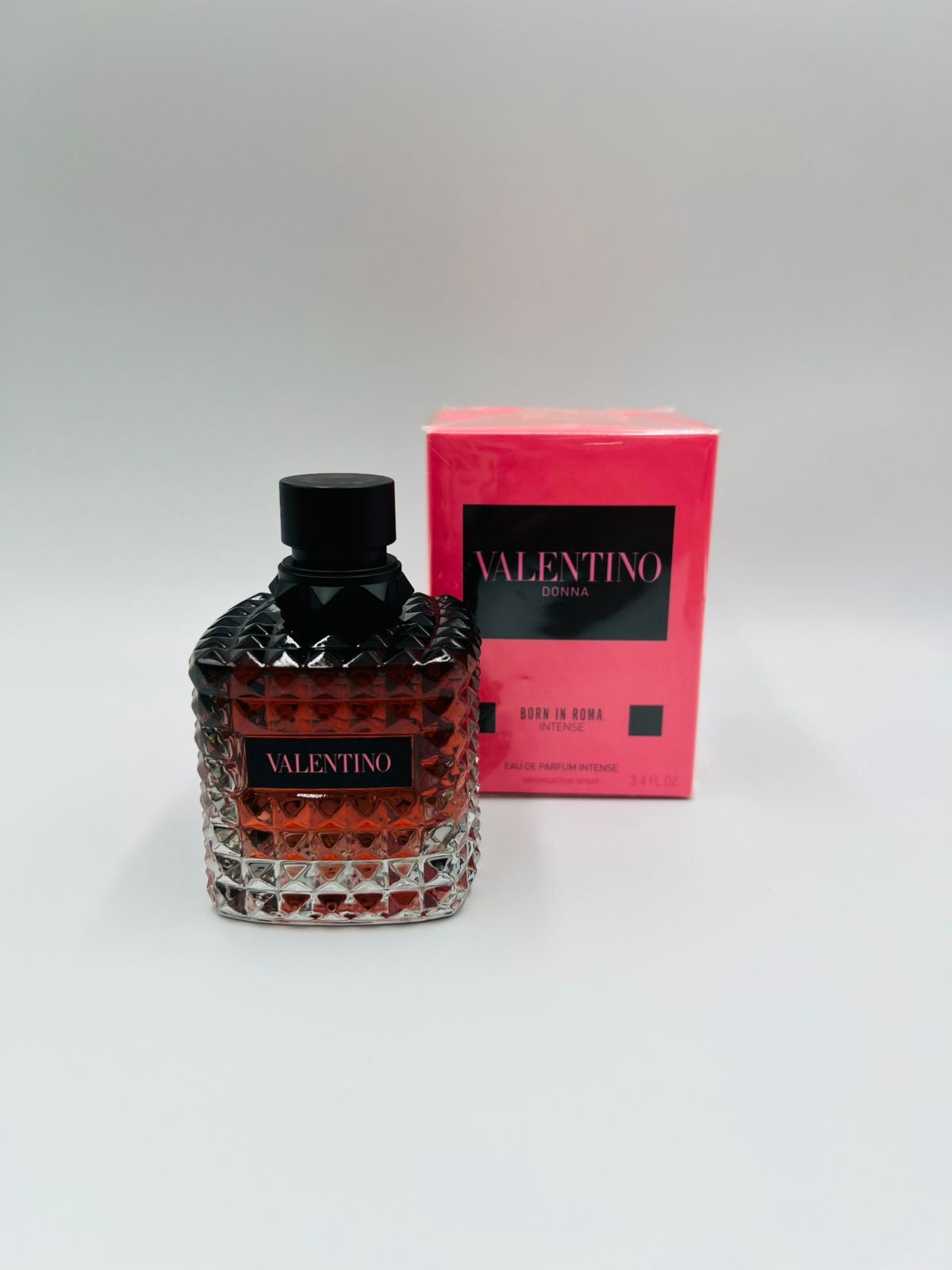 Valentino Donna Born In Roma Intense
