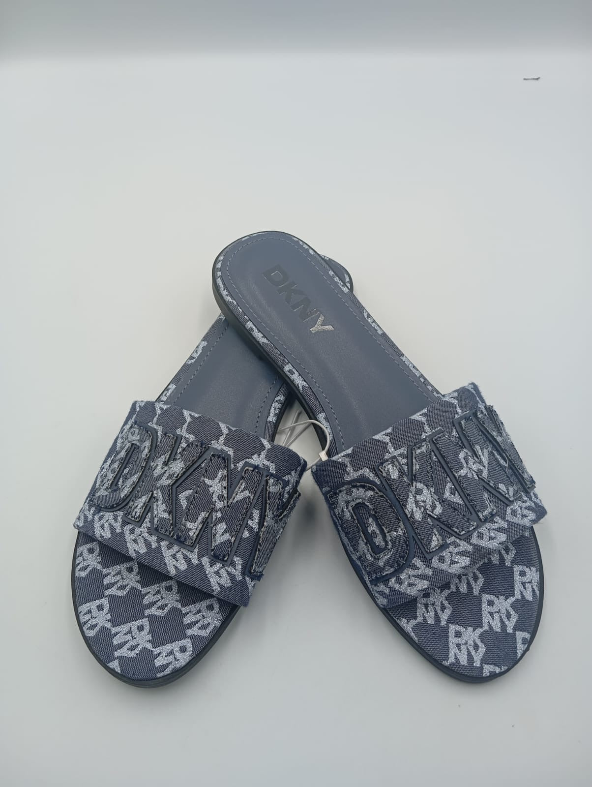 DNKY Sandalias