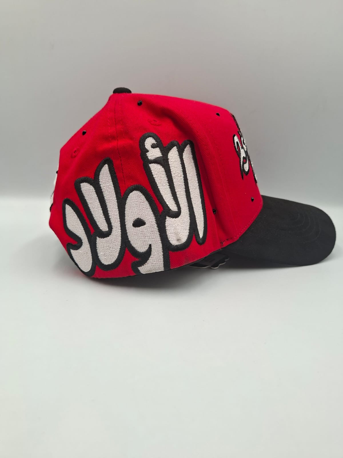 Gorra "Thorns" (Espinas) de la línea Streetwear Backpack Boyz
