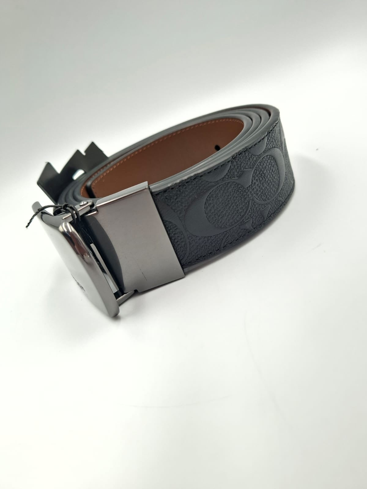 Coach Plaque Buckle Cut-To-Size Reversible Belt