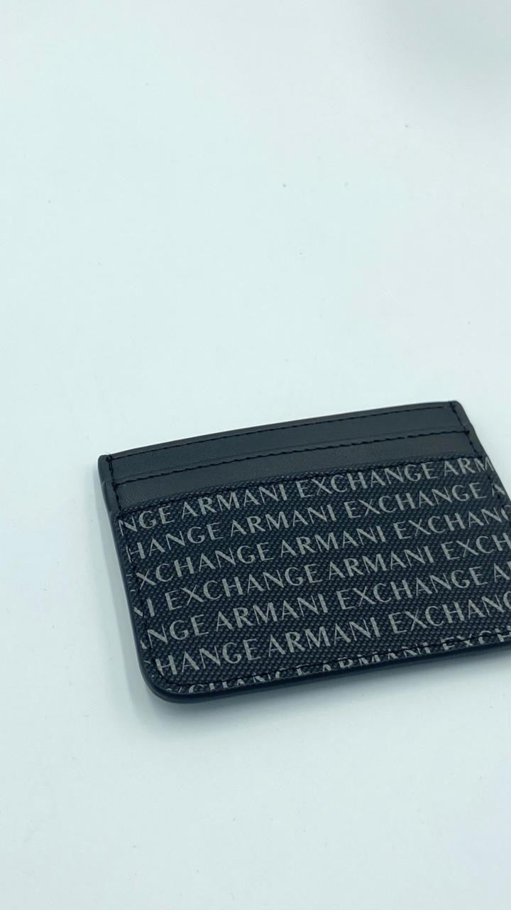 Armani Exchange Logo Print Canvas Card Holder en color Negro/Gris