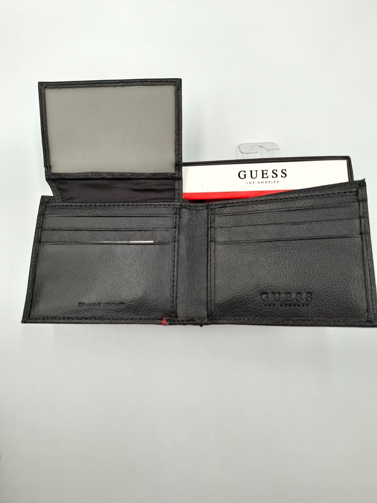 Cartera Passcase Guess Los Angeles