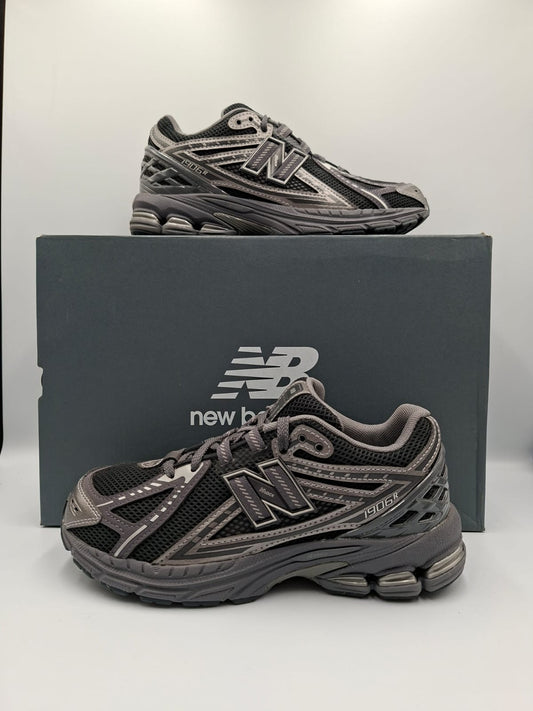 New Balance 1906R
