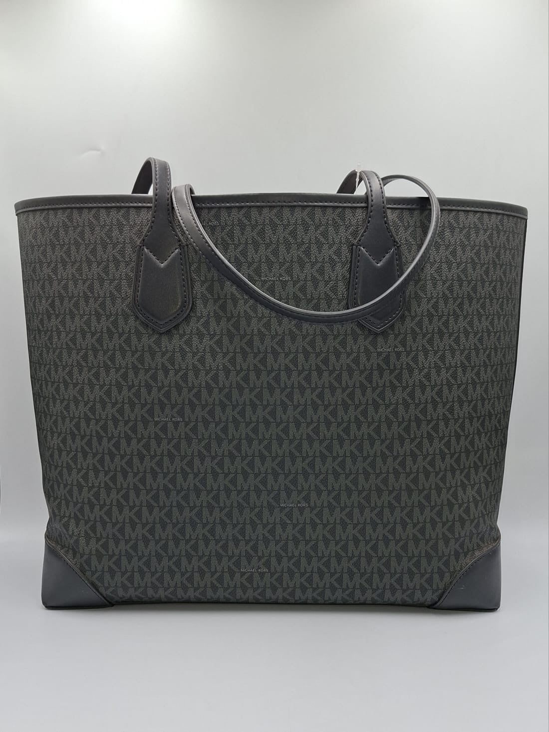Michael Kors Voyager Large Logo Tote