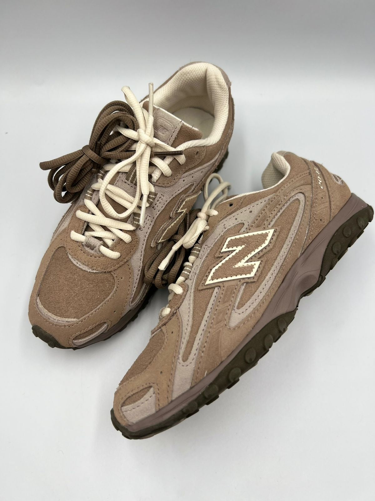 New Balance 204L Mushroom Arid Stone