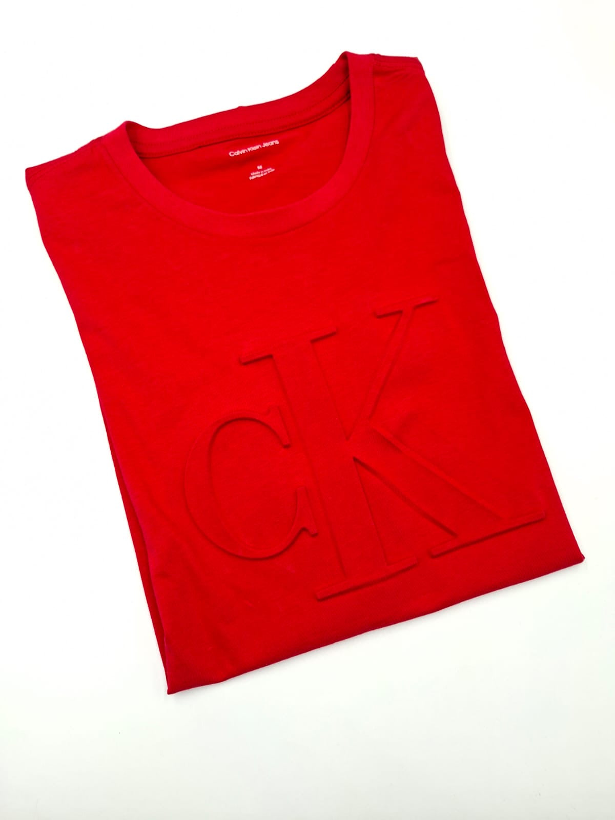 Camiseta Monogram Embossed de Calvin Klein Jeans