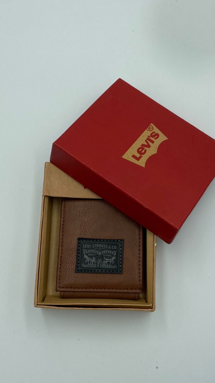 Levi’s Men’s Trifold Wallet With Batwing Patch