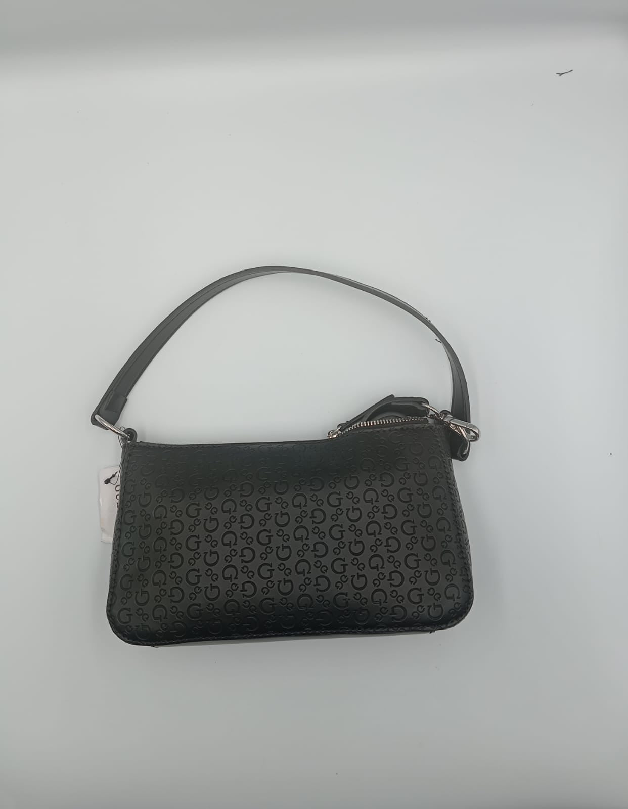 Bolsa de mano tipo shoulder Bag Guess negra