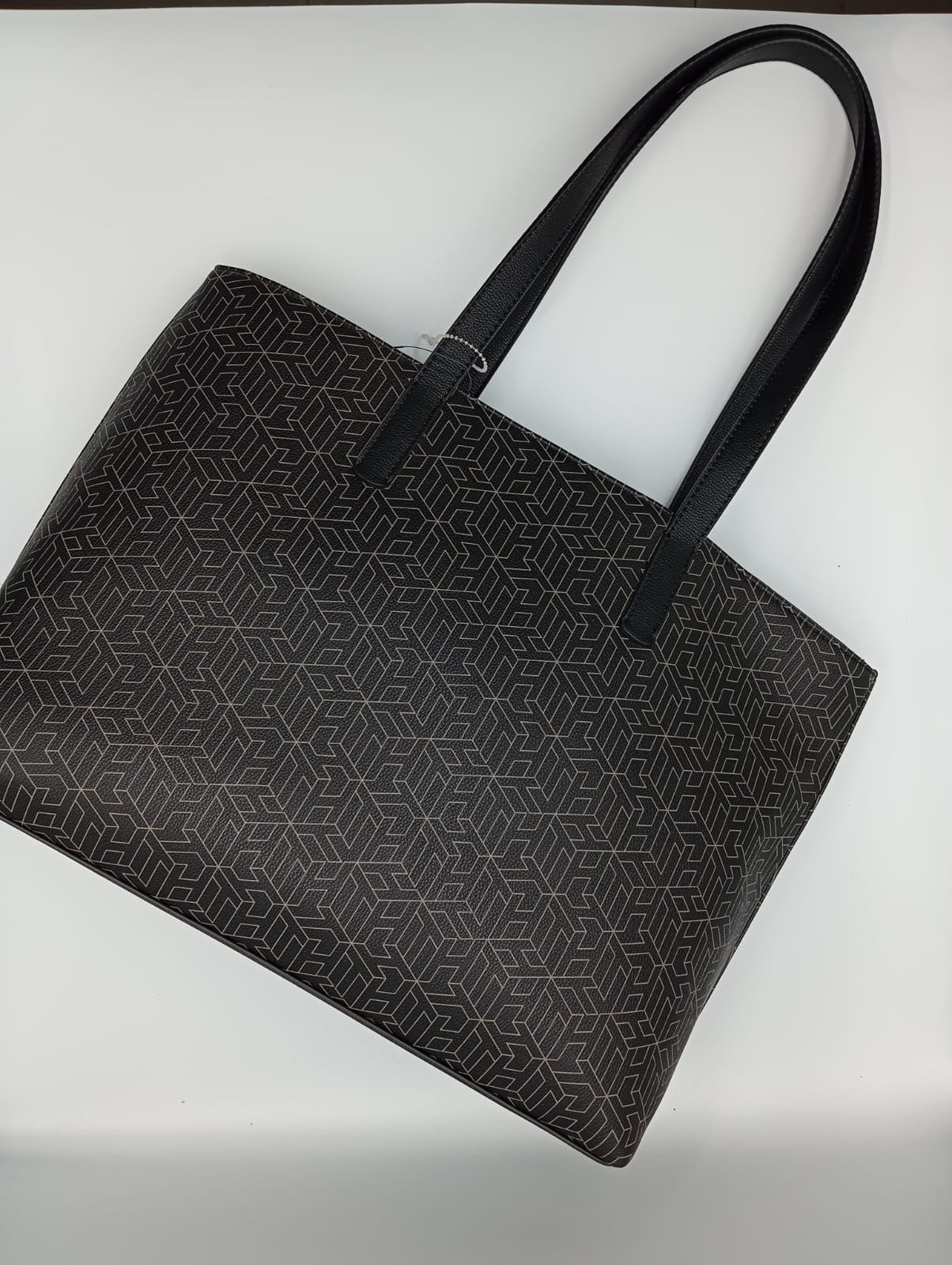 Tommy Hilfiger Tote