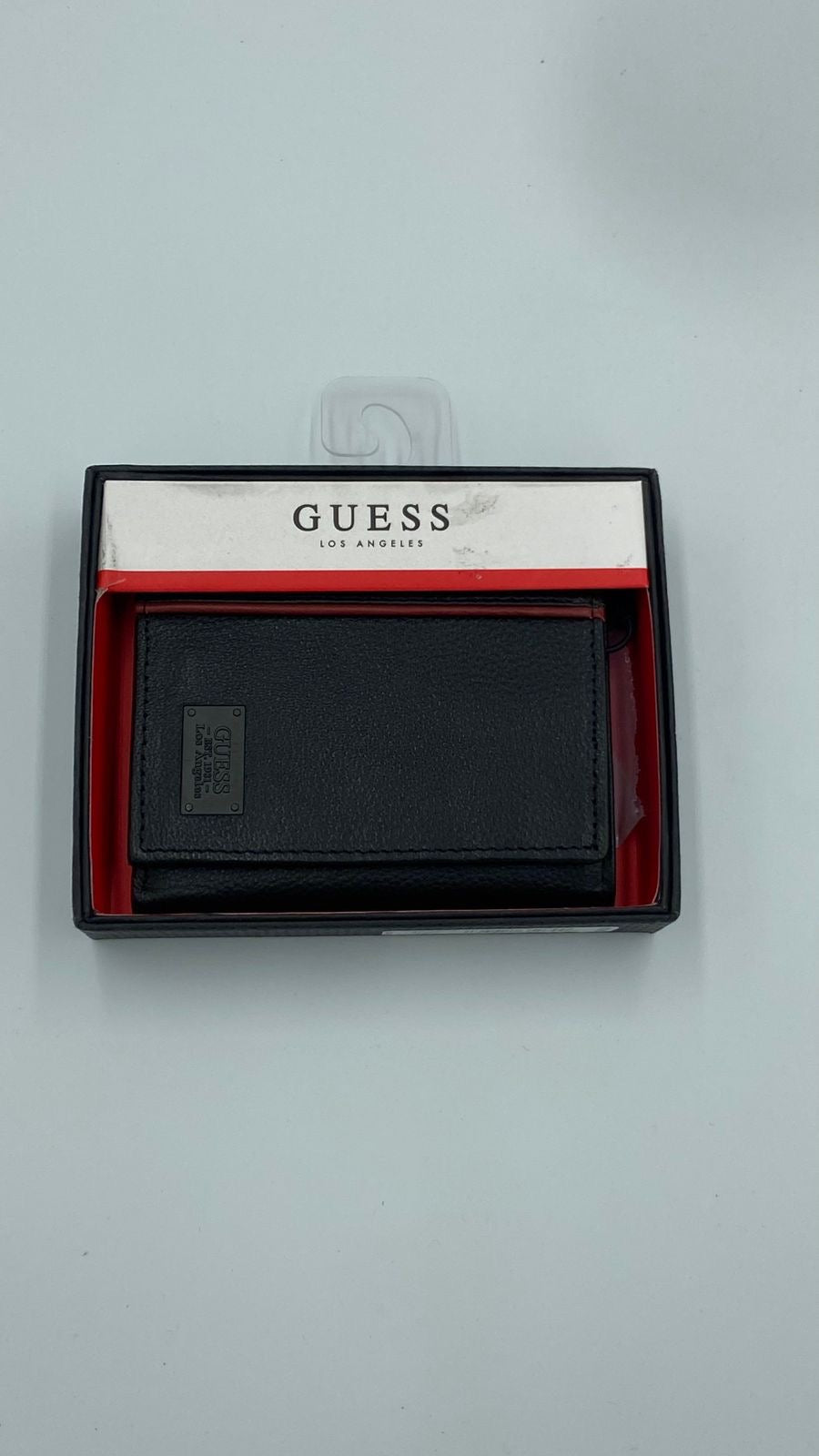 GUESS Los Angeles Men's Pebble Leather Trifold Wallet