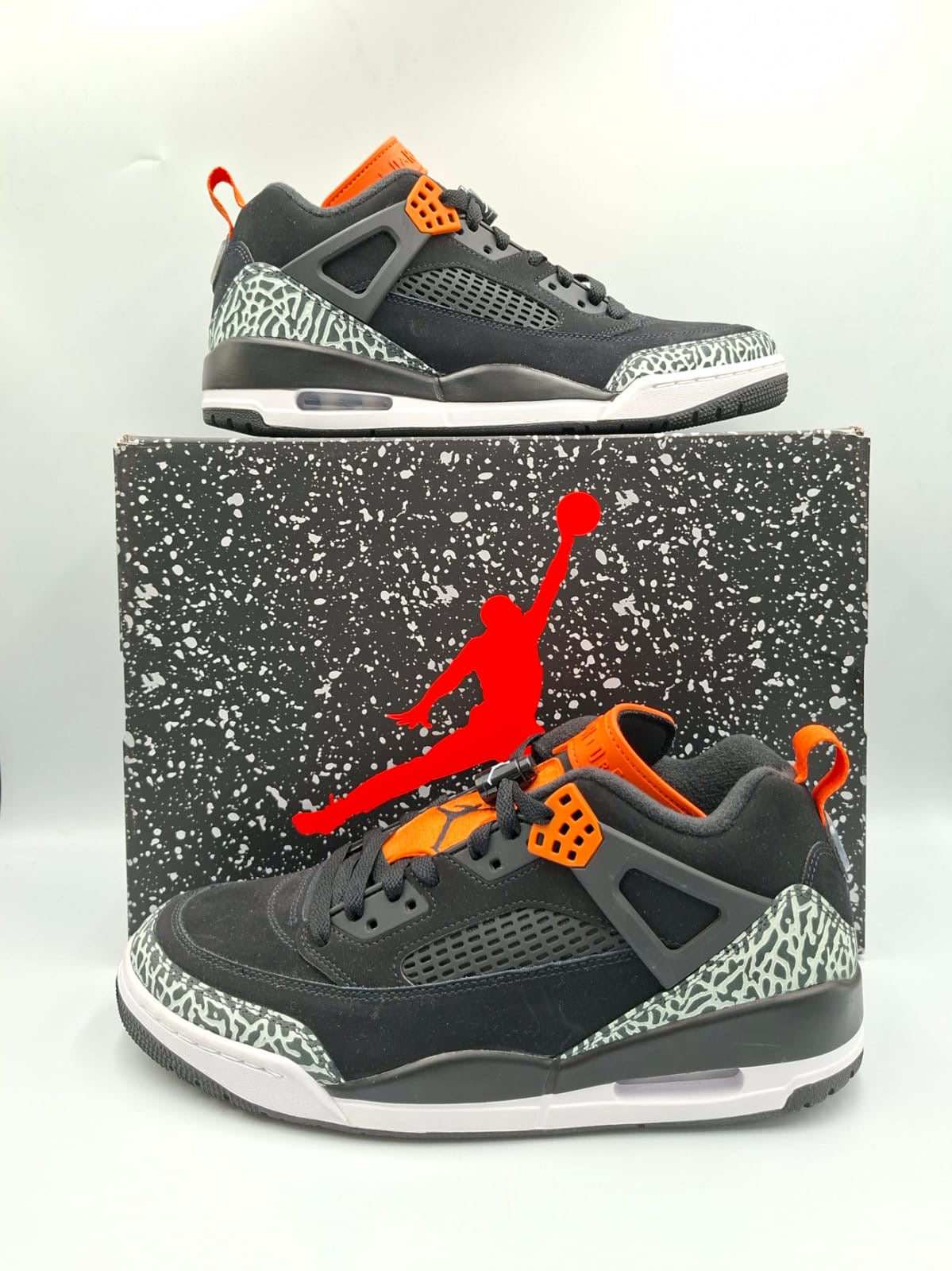 Jordan Spizike Low