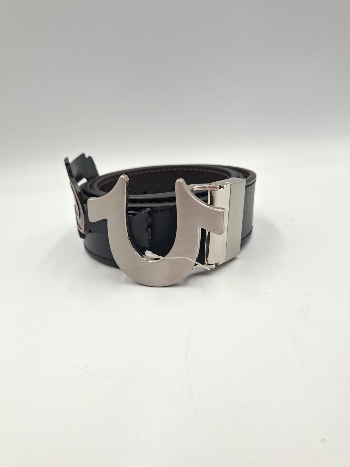 True Religion Reversible Horseshoe Logo Belt
Reversible Horseshoe (Bicolor)