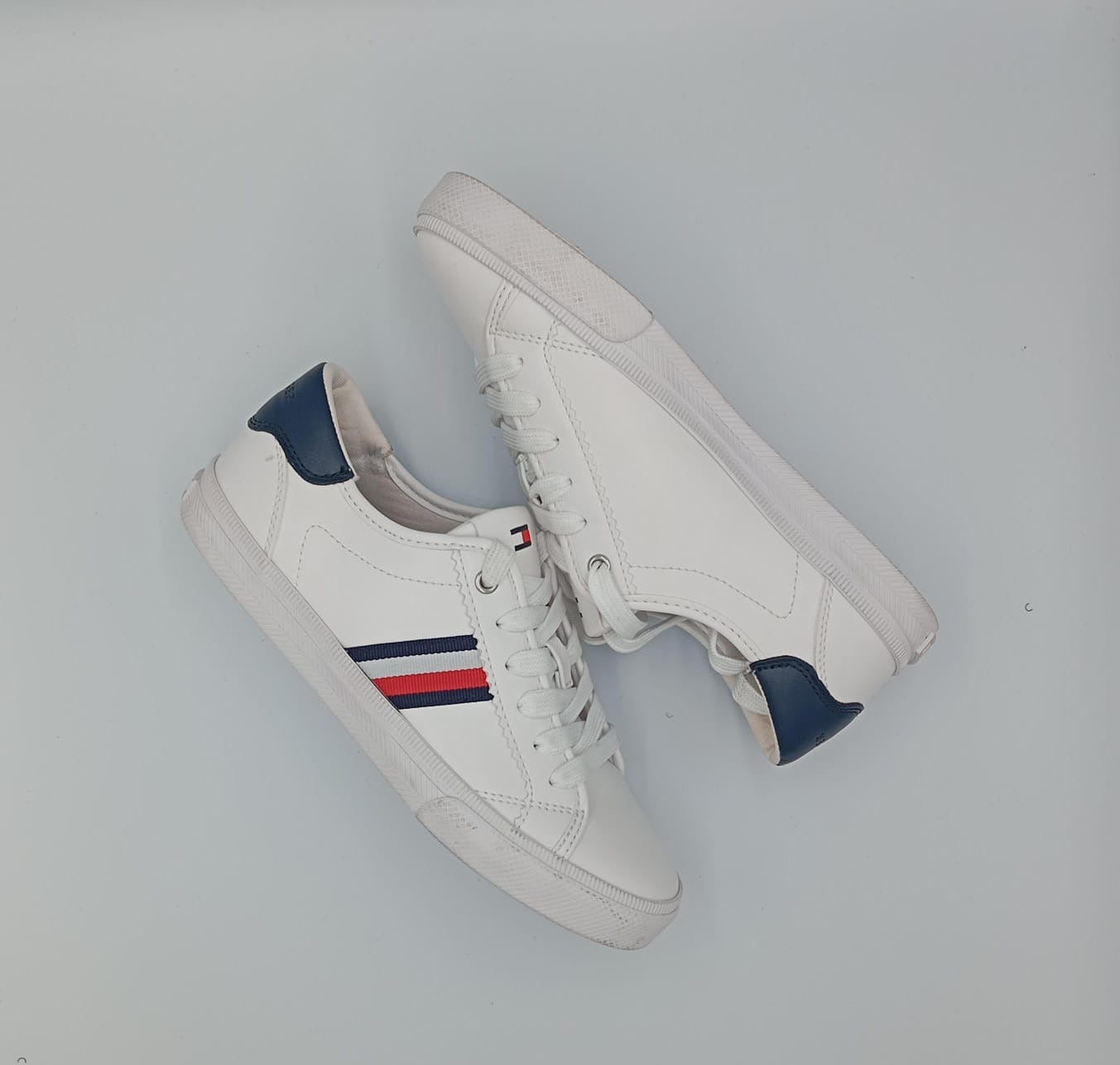 Tommy Hilfiger
