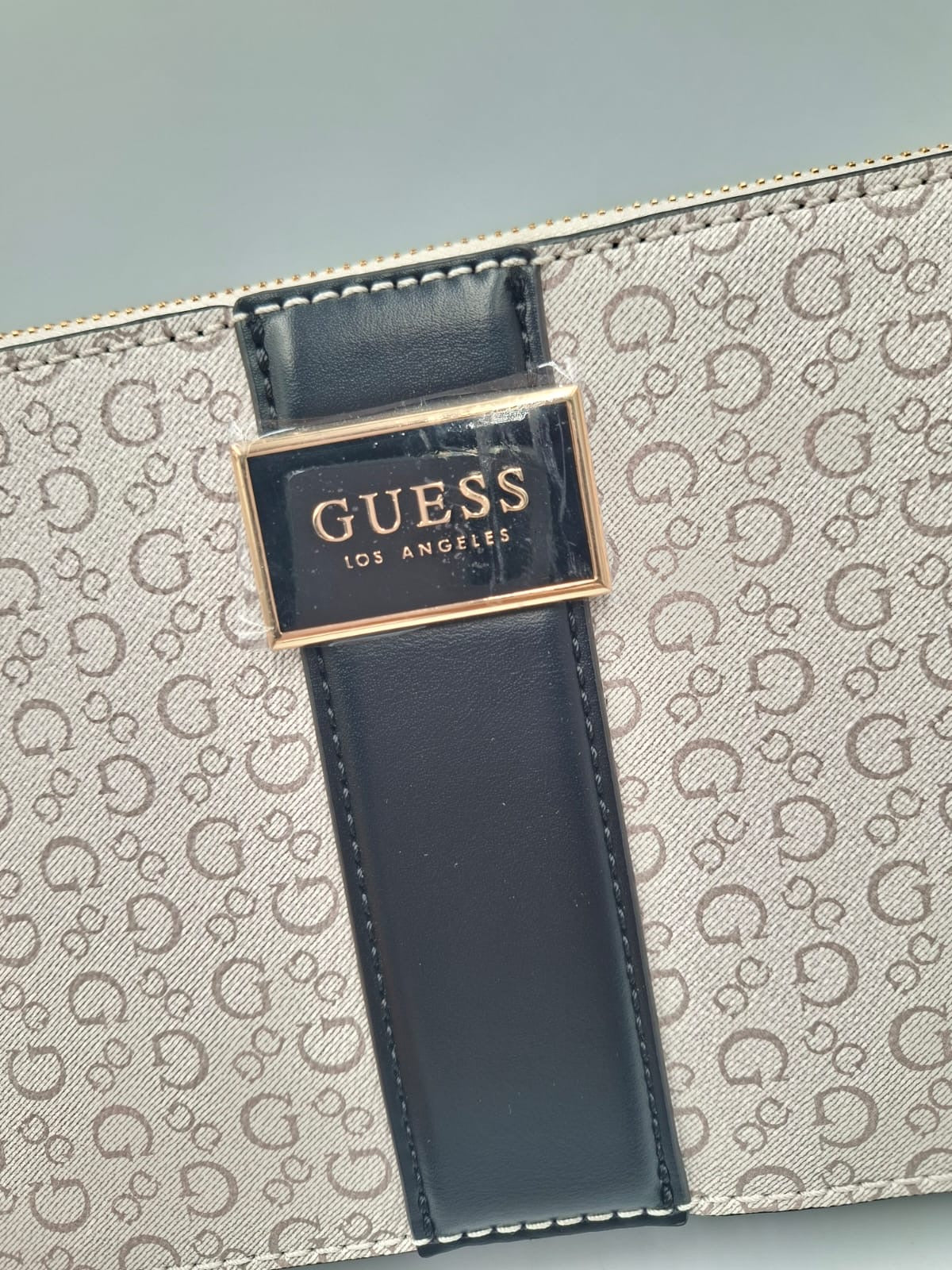 Kasinta Guess