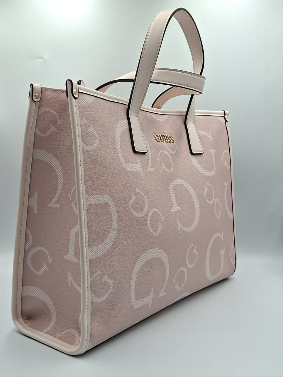 Guess Tote de la línea G-Wave.