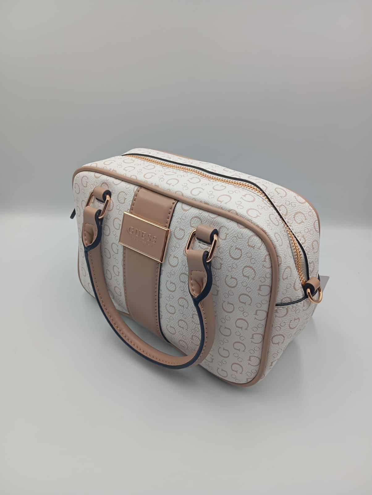 Bolsa Satchel Guess modelo Isabella