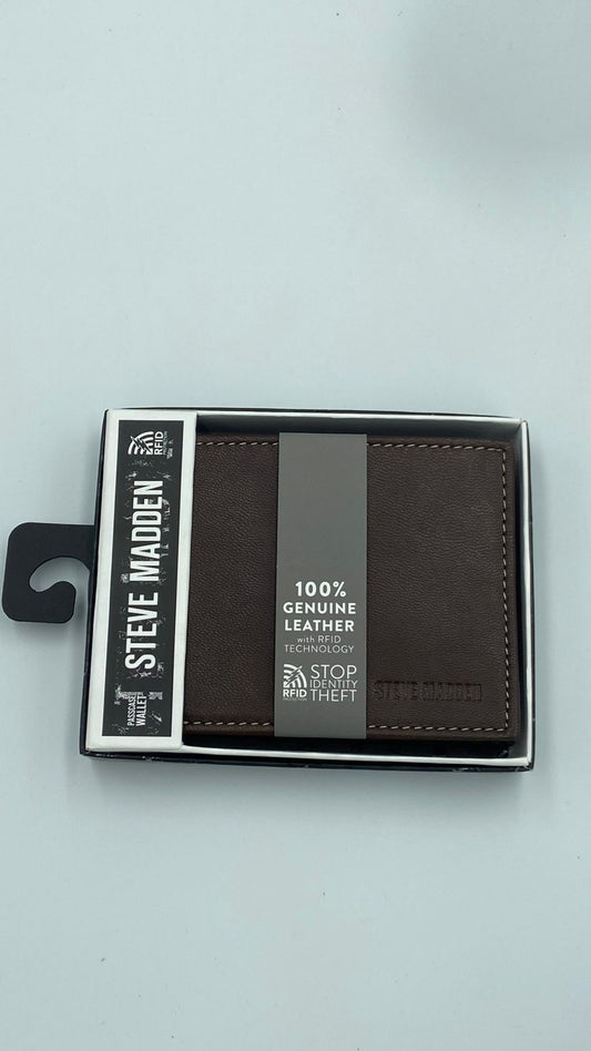 Steve Madden Men's Pebble Leather Passcase Wallet