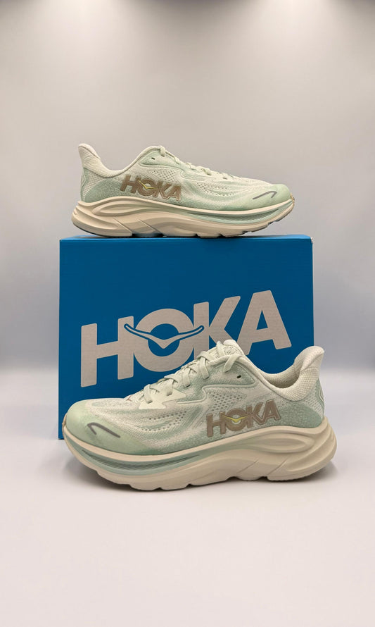 Hoka Clifton 10