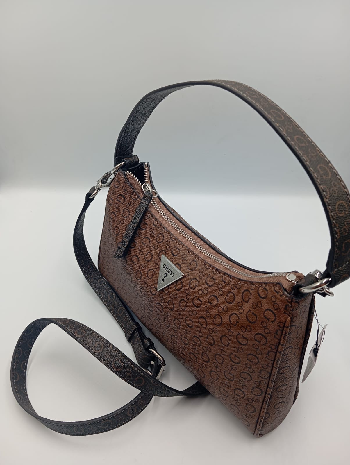 Bolsa Guess Top Zip café Sv189569