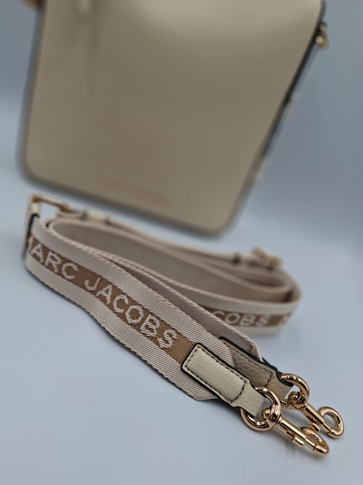 Marc Jacobs The Groove Messenger Bag