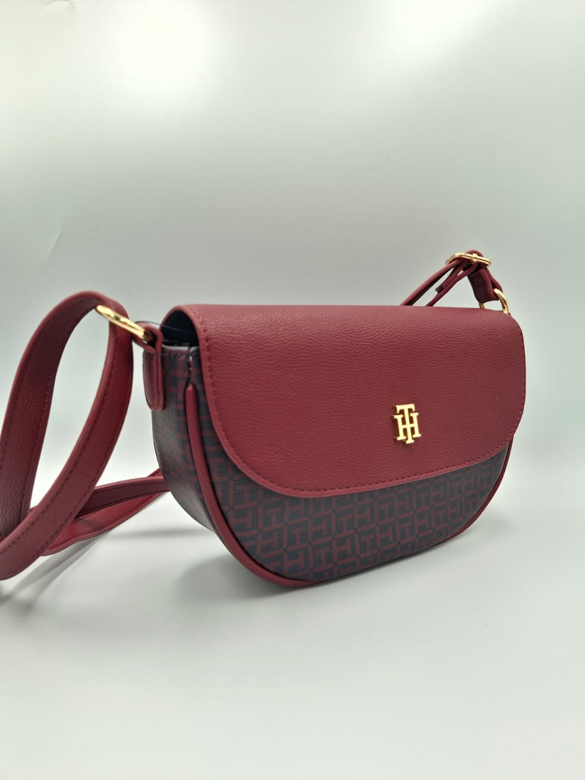 Tommy Hilfiger Life Crossover (o Saddle Bag)