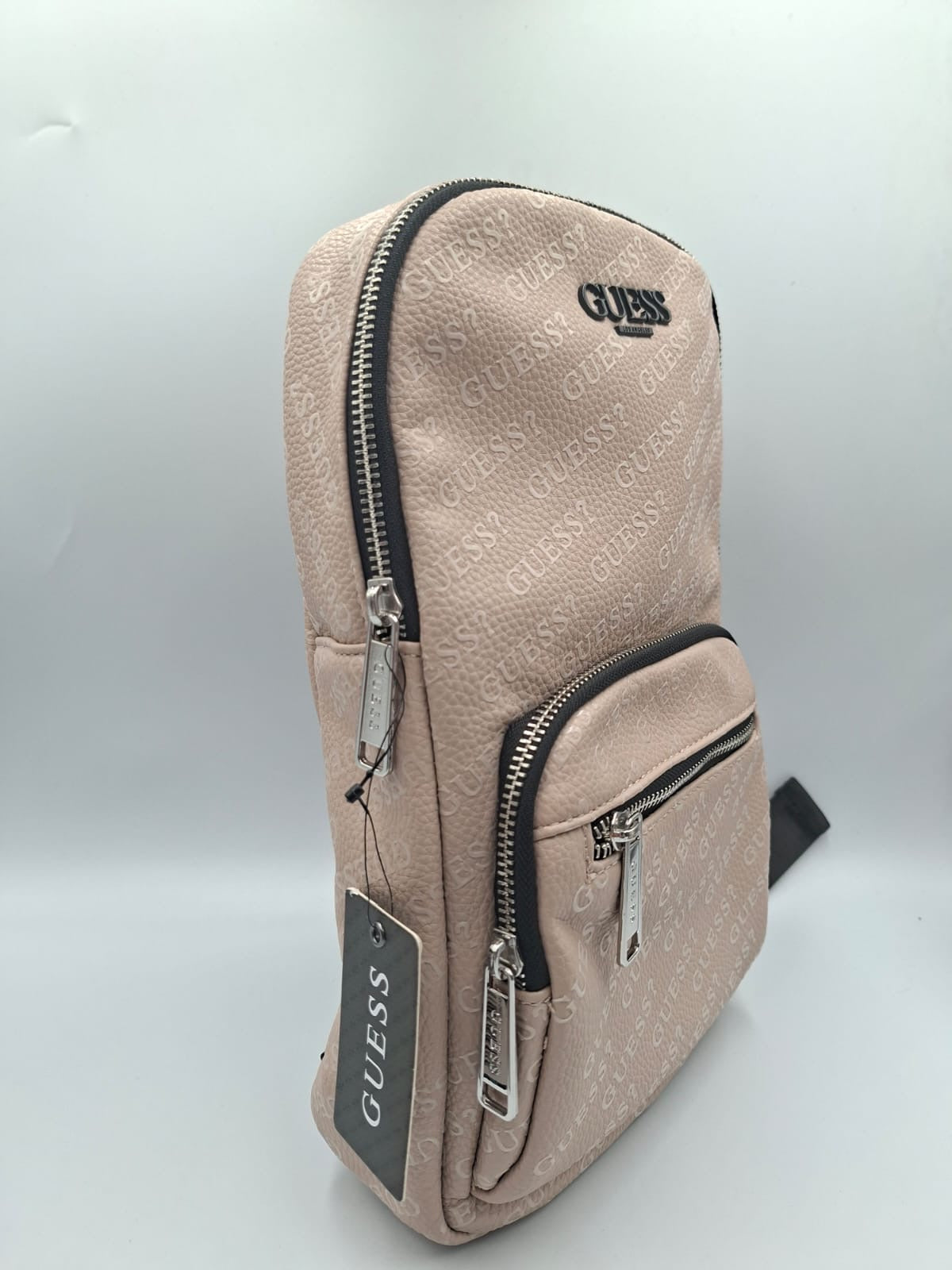 Guess Factory pechera o mochila cruzada (Sling Bag) Guess.