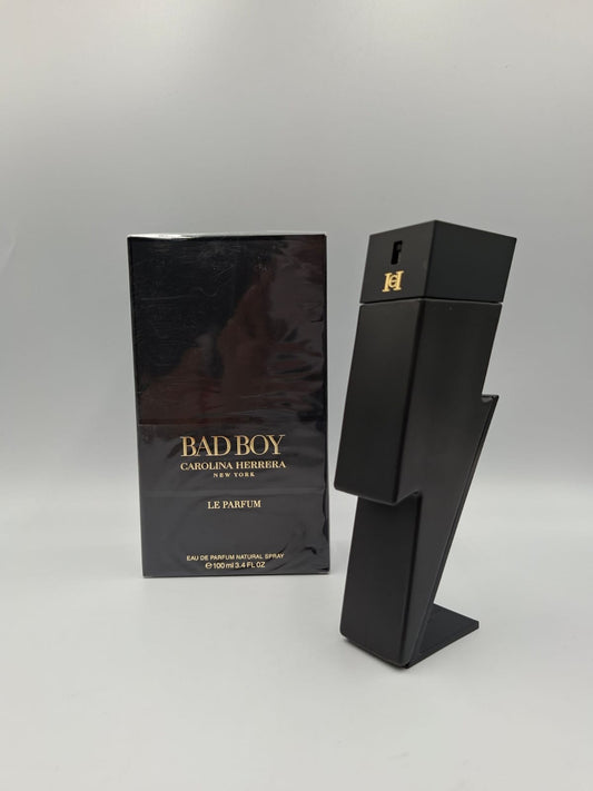 Bad Boy Le Parfum de Carolina Herrera en su presentación de 100 ml (3.4 fl oz)