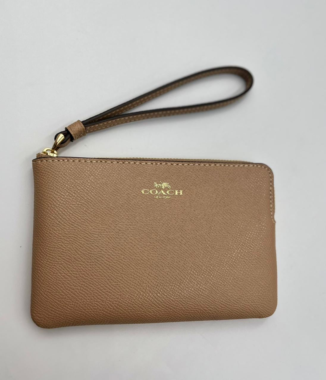 Coach Muñequera modelo Corner Zip Wristlet