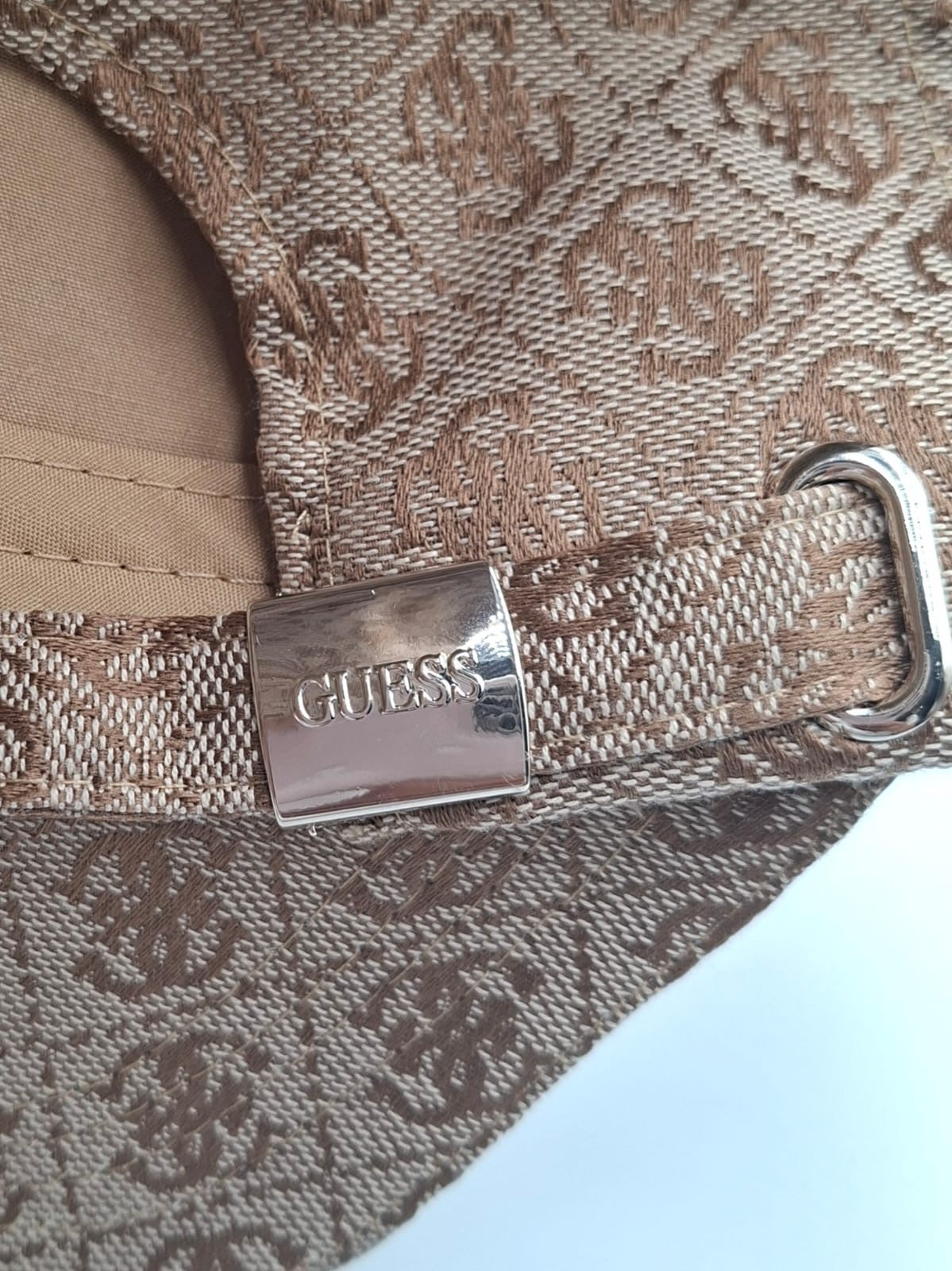 Gorra Baseball con Logotipo 4G en Jacquard Guess