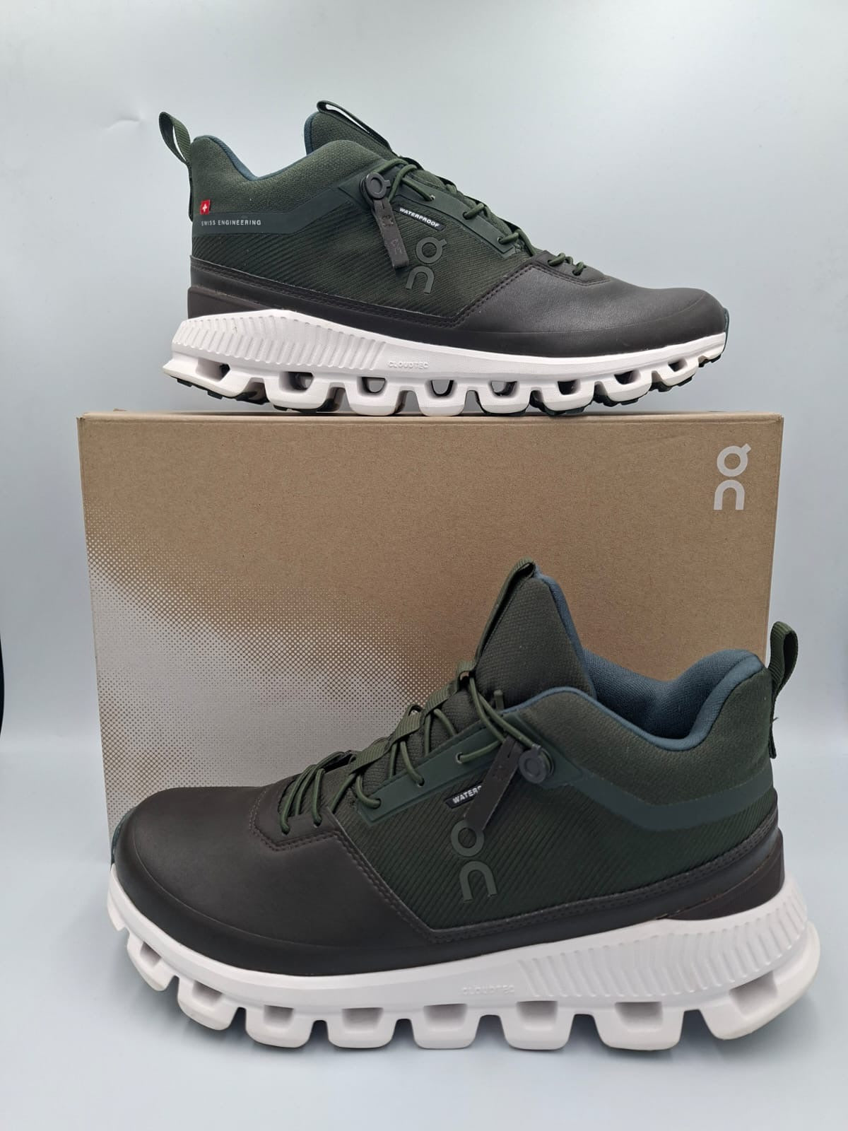 On Cloud Hi Waterproof