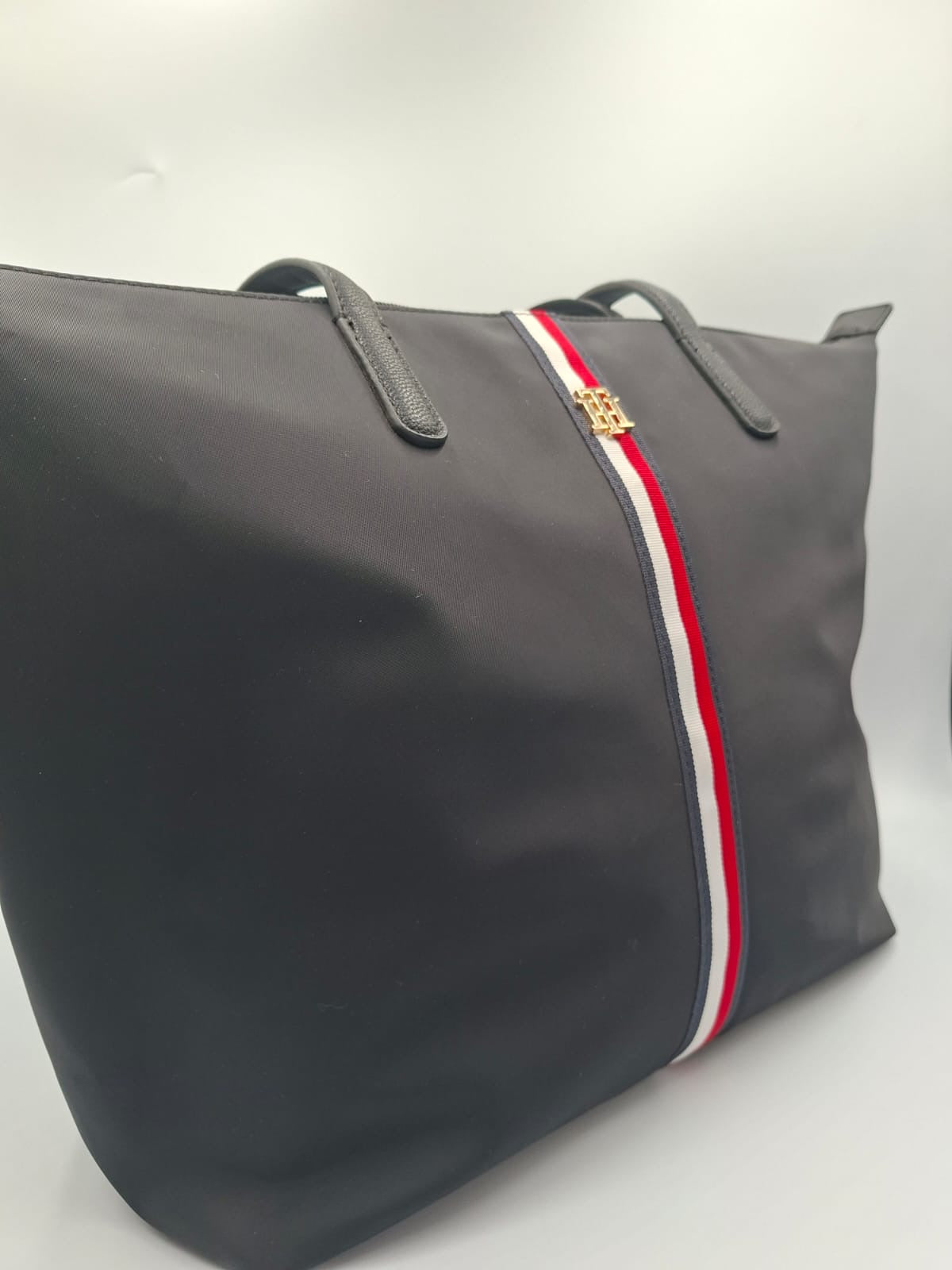 Tommy Hilfiger Poppy Tote