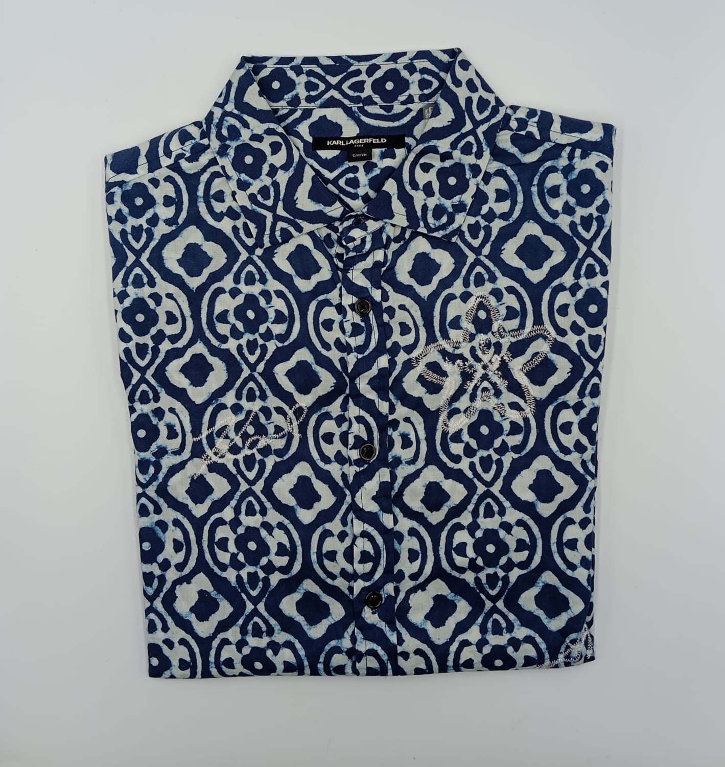Camisa KARL LAGERFELD estampado Batik