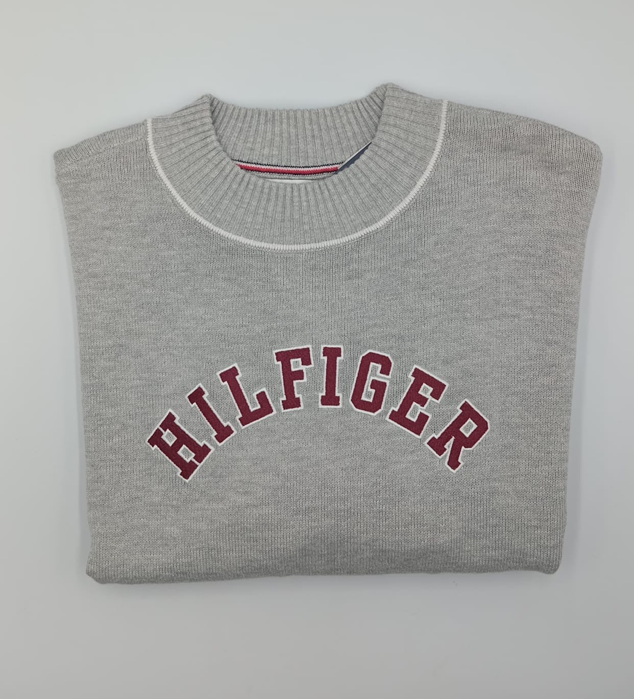 Sueter Vintage Tommy Hilfiger