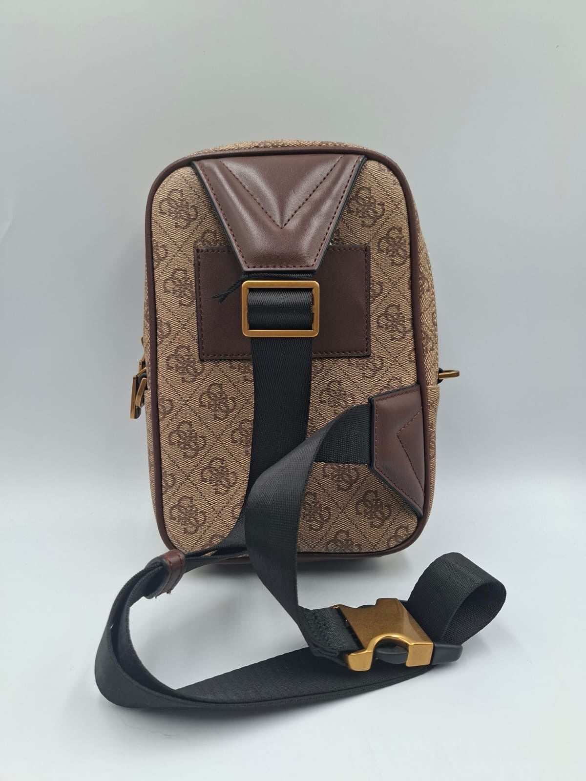 Guess Men's Vezzola pechera o mochila cruzada (Sling Bag)