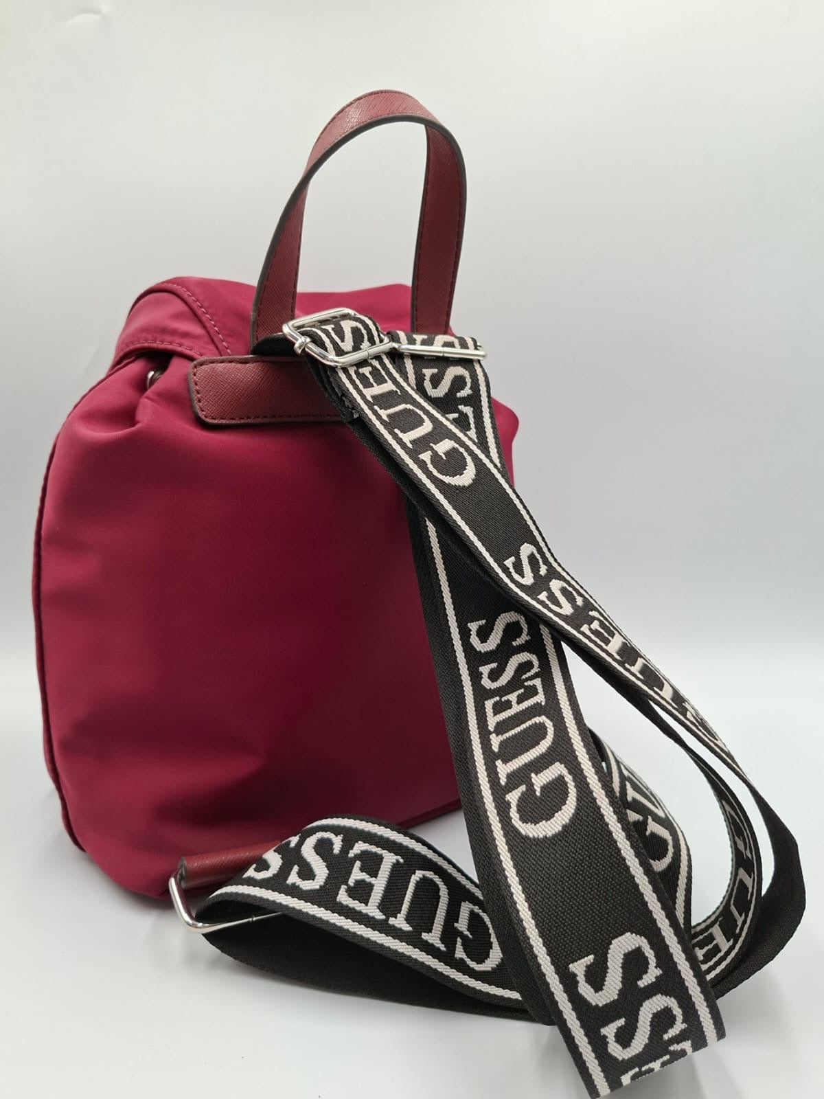 Mochila Guess Little Bay