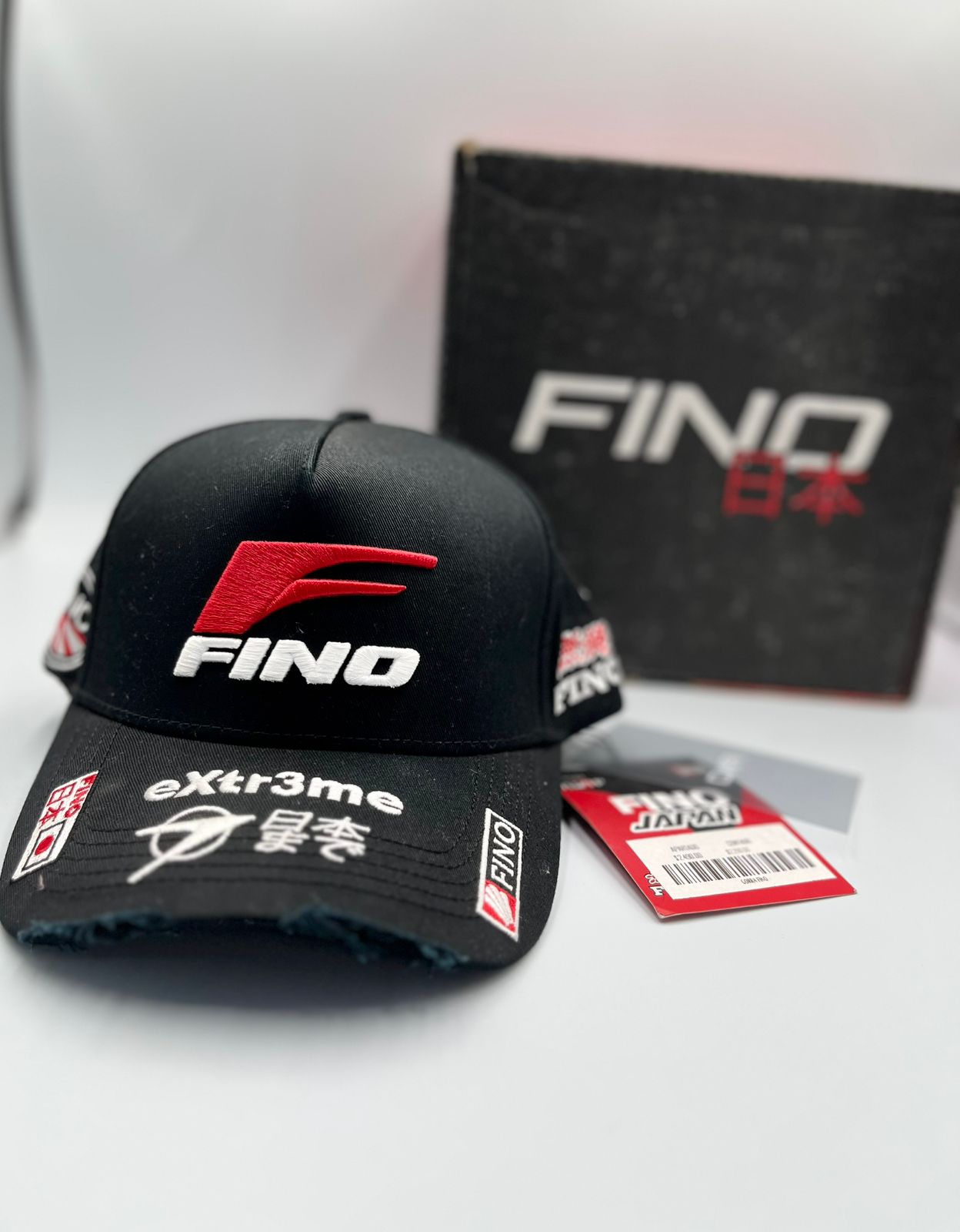 Gorra negra gallo fino