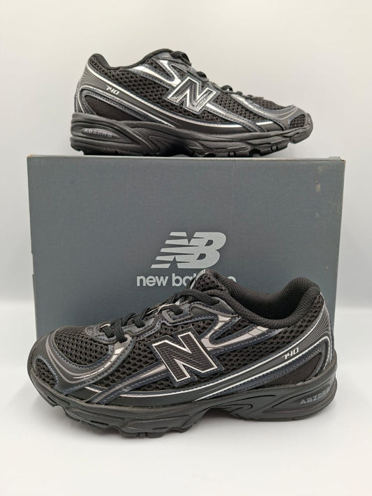 New Balance 740