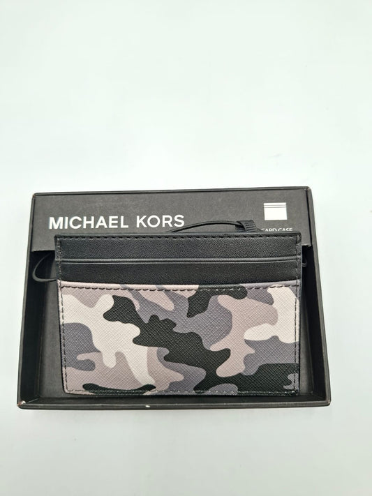 Tarjetero Michael Kors Harrison con Estampado de Camuflaje