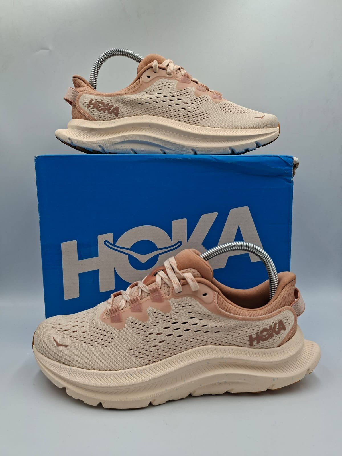 HOKA Kawana 2