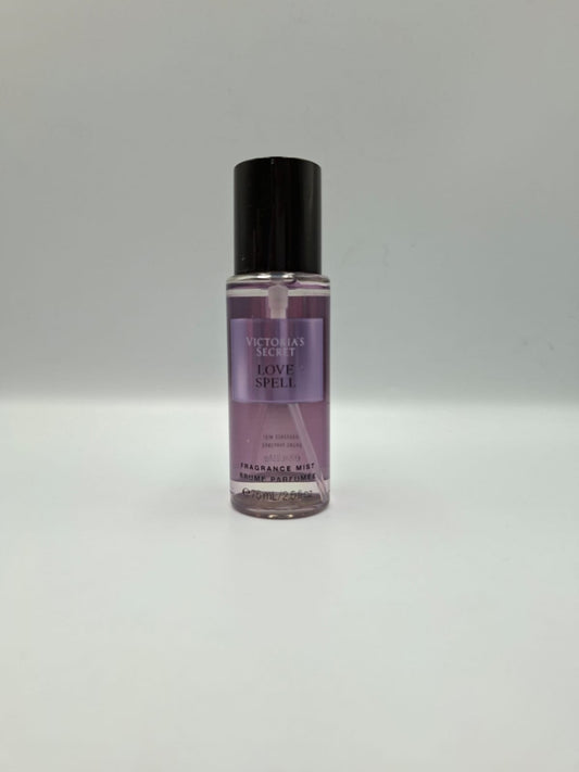 Fragrance Mist "Love Spell" de Victoria's Secret
Tamaño de viaje de 75 ml / 2.5 fl oz.