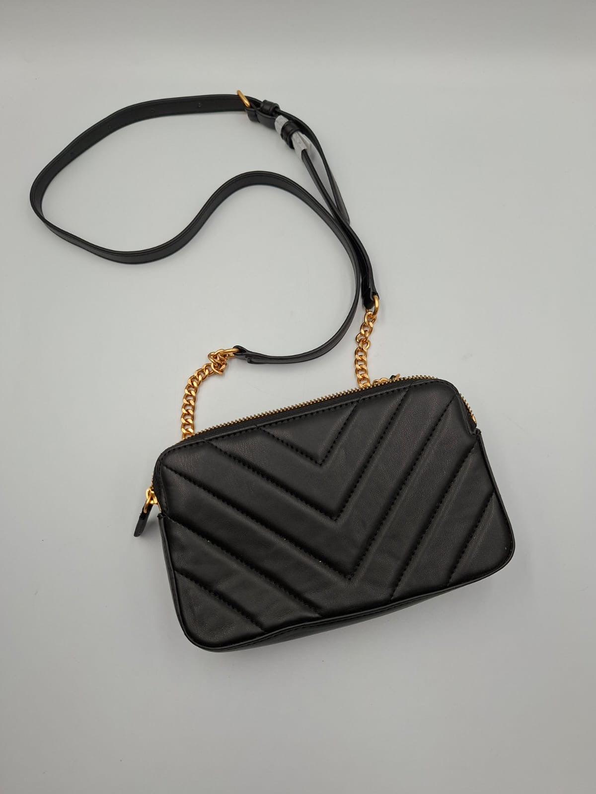 Carolyn Crossbody DNKY