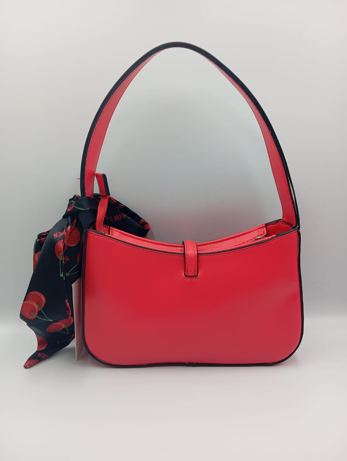 Steve Madden Cherries Broselyne rojo