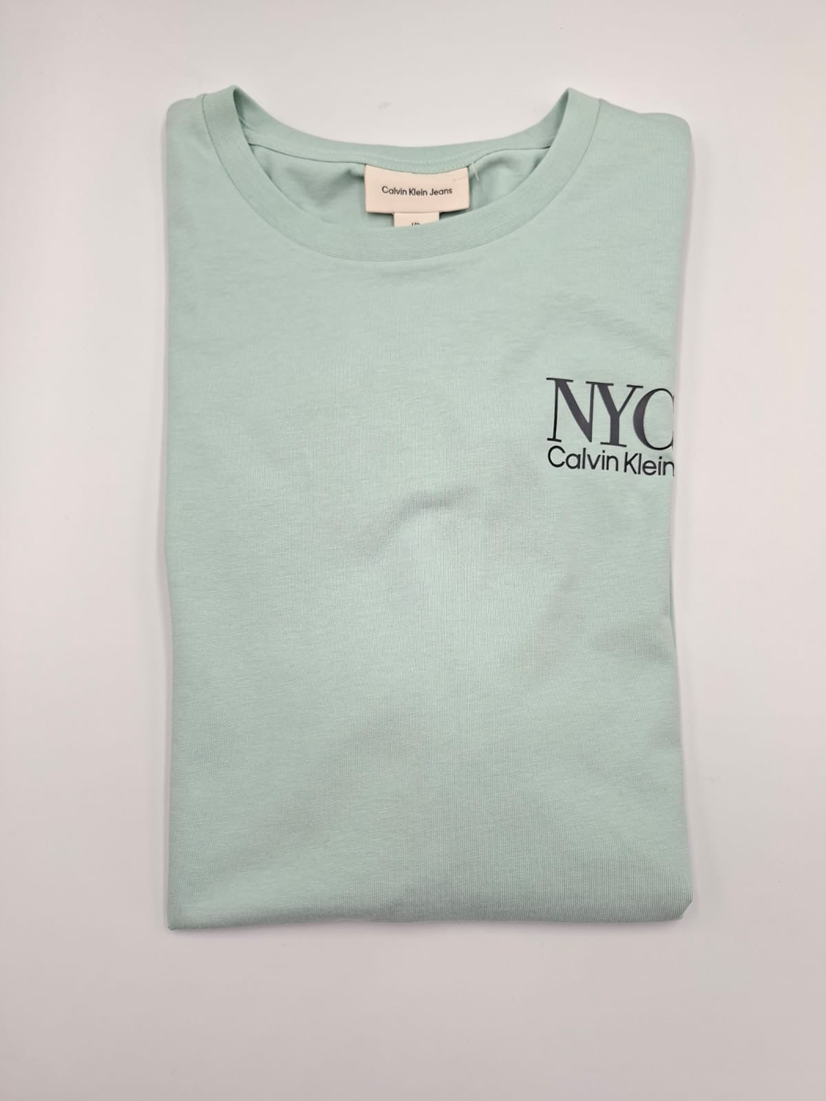 Playera Calvin Klein Jeans con Logotipo NYC Chest