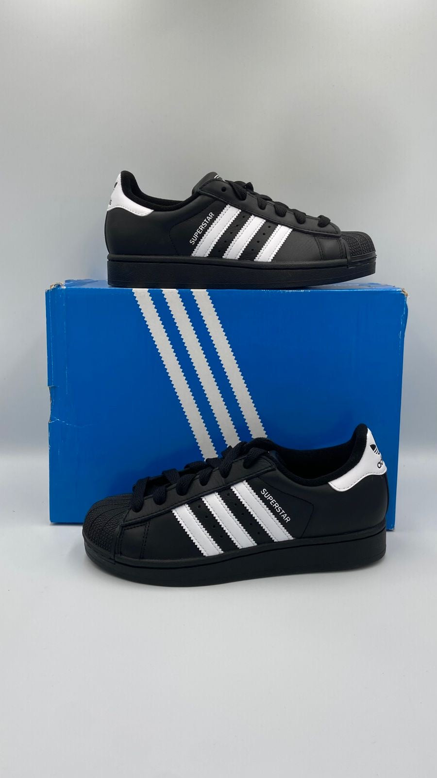 Adidas Superstar
