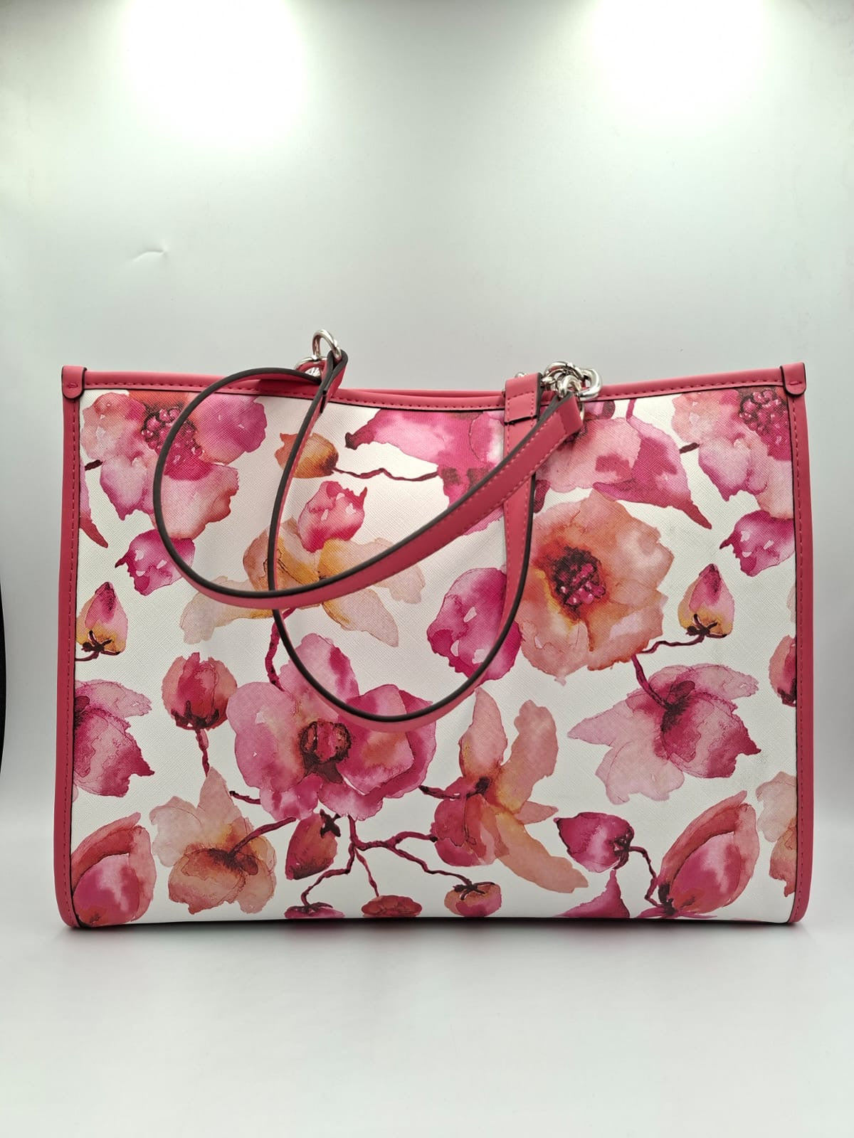 Tote Silvana con estampado floral Guess