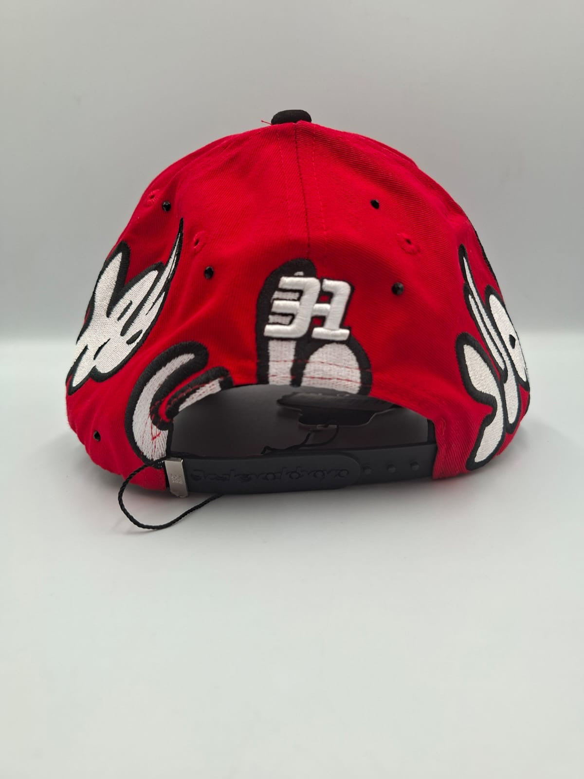 Gorra "Thorns" (Espinas) de la línea Streetwear Backpack Boyz