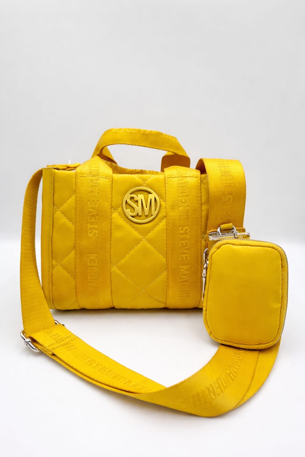 Steven Madden Mini Tote Acolchonado